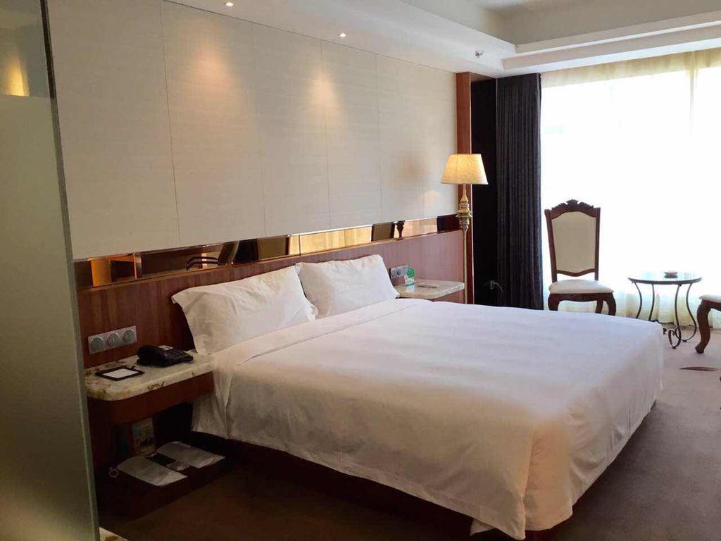 Asian Star Hotel Zhuhai Extérieur photo