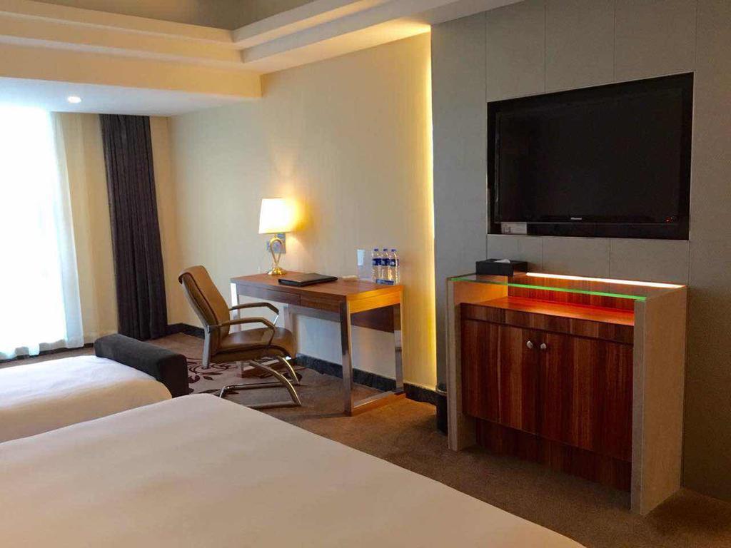 Asian Star Hotel Zhuhai Extérieur photo