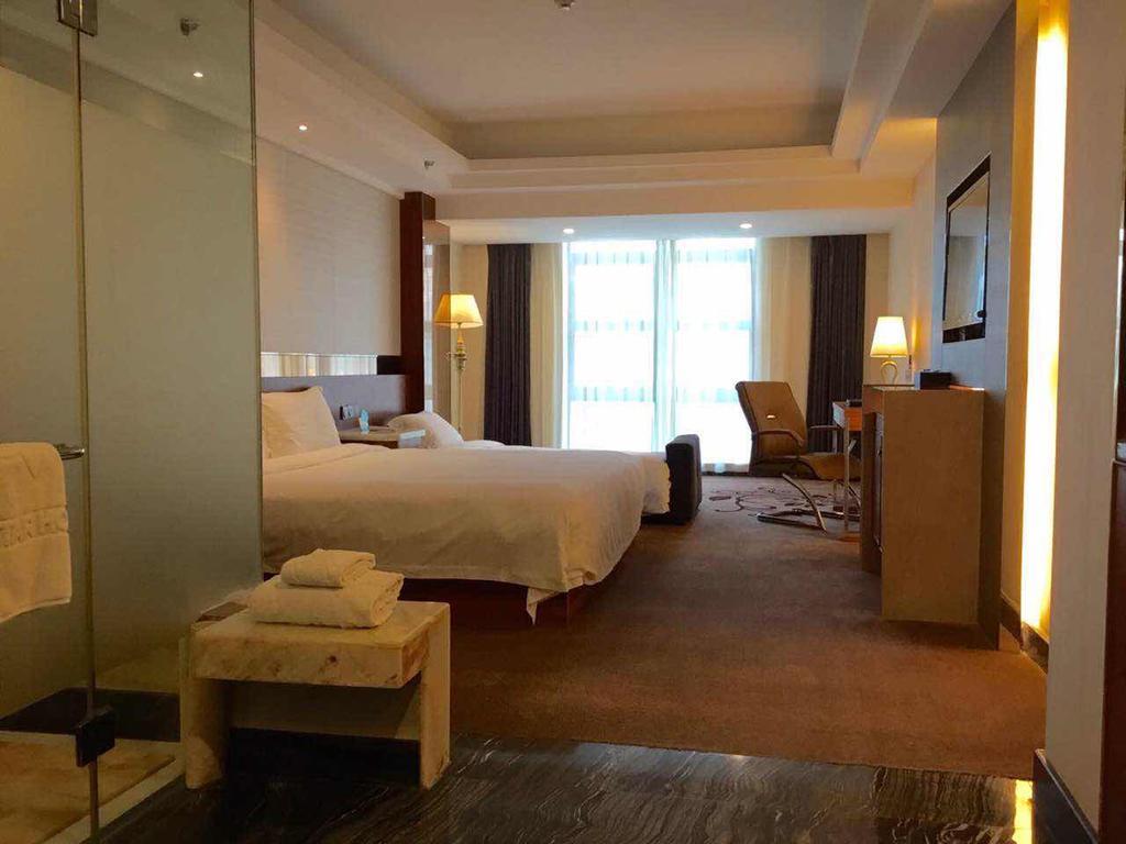Asian Star Hotel Zhuhai Extérieur photo