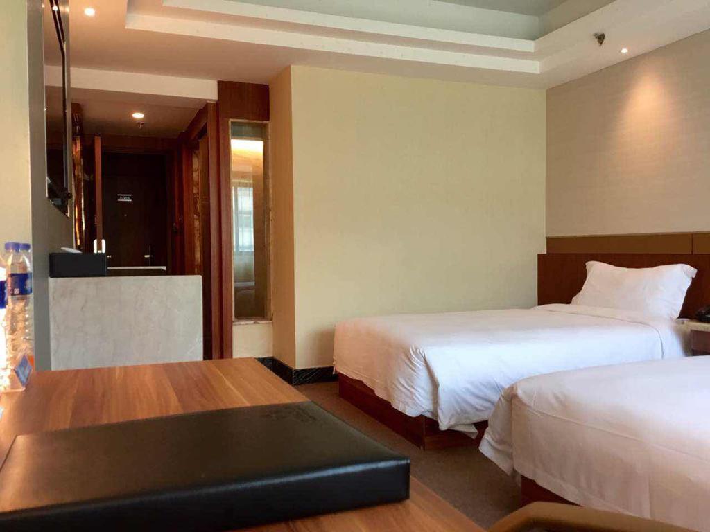 Asian Star Hotel Zhuhai Extérieur photo